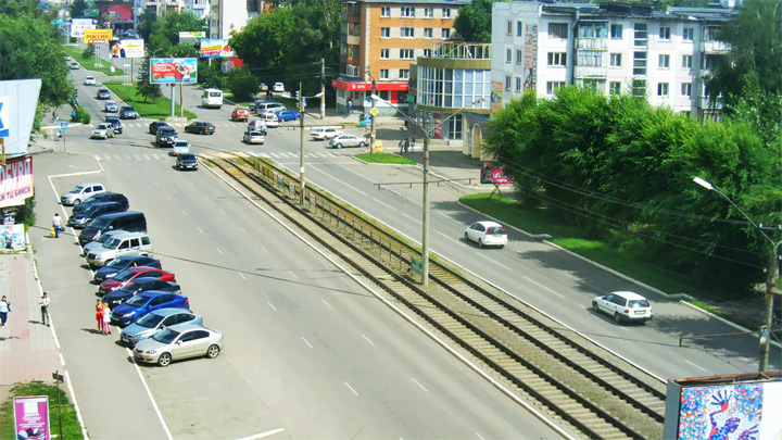 Онлайн веб-камера на перекрёстке Васильева/Мартьянова в Бийске (Бийск, Россия)